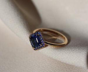 The Power of Blue Sapphire Stone